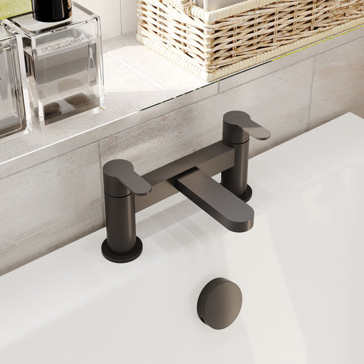  Nuie Arvan Deck Mounted Bath Filler - Matt Black - welovecouk