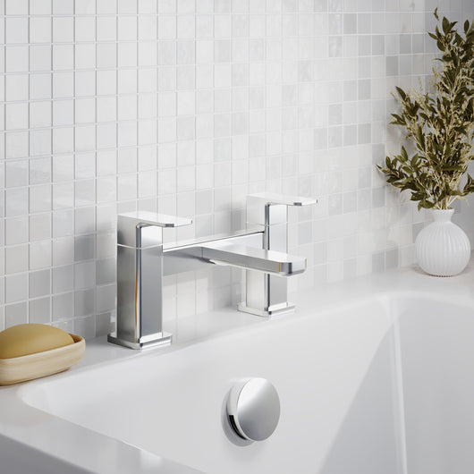  Nuie Windon Deck Mounted Bath Filler - Chrome - welovecouk